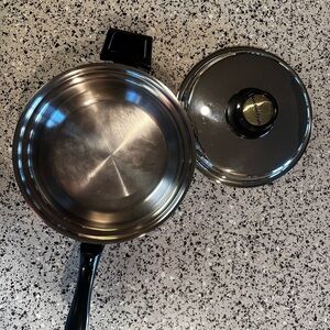Stainless Steel Cooking Pot with Lid